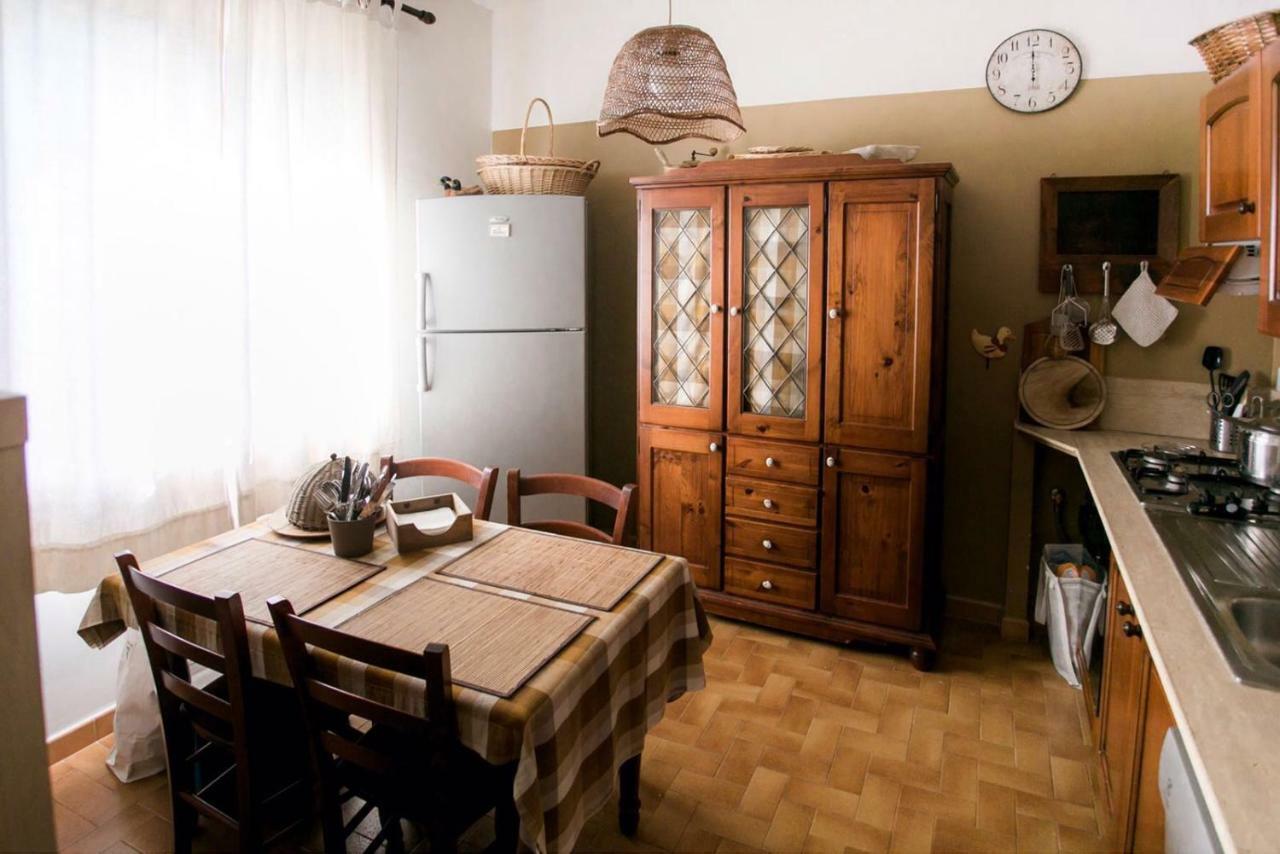 Villa Degli Olmi Allumiere Buitenkant foto